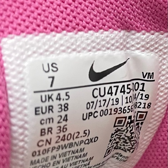 NEW NIKE AIR MAX 200  Brand new. Never worn. Size 7 - Picture 9 of 9